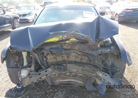 2010 Chrysler 300 Touring z USA, uszkodzony, nr VIN 2C3CA5CV4AH251541